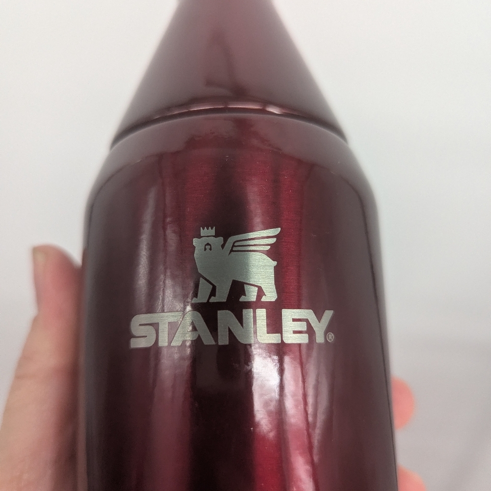 New Stanley All Day Slim Bottle 20 OZ garnet shine Easter gift water bottle - Picture 8 of 9